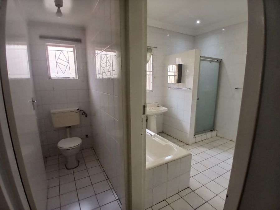 To Let commercial Property for Rent in Universitas Free State